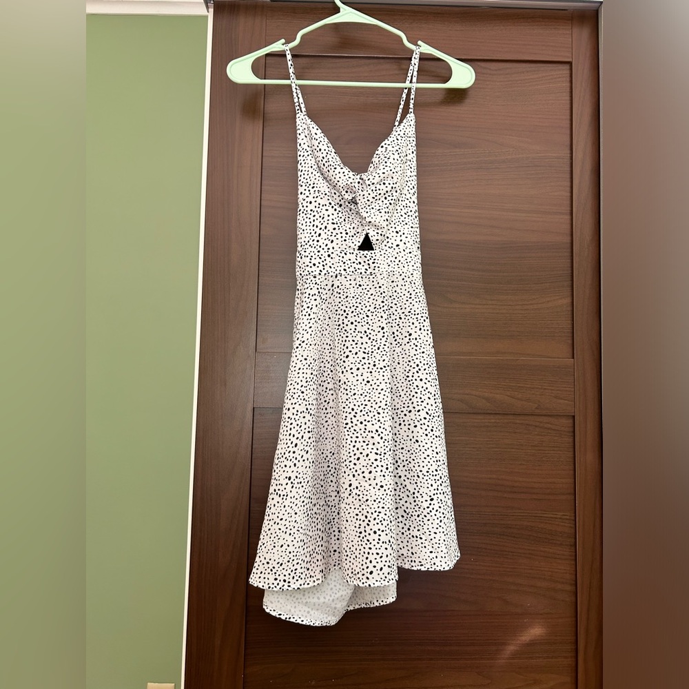 Cute black and white dress